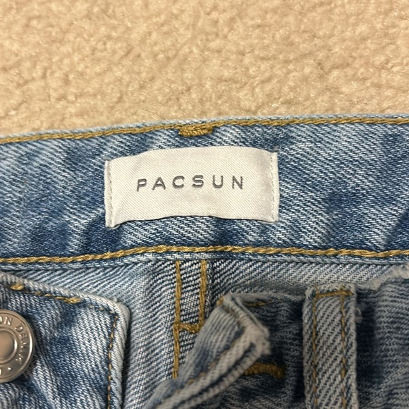 Pacsun Blue Ripped Boyfriend Jeans. Size 26 - Picture 2 of 3